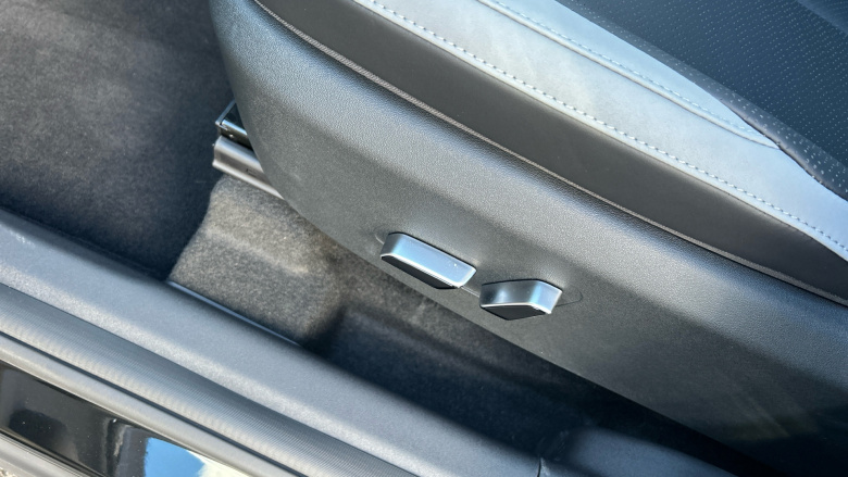 BYD Dolphin Surf 65kW Boost 43kWh 5dr Auto Electric Hatchback